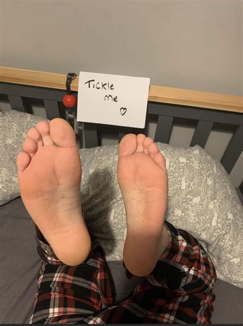 tickle feet|Tickling Reddit.